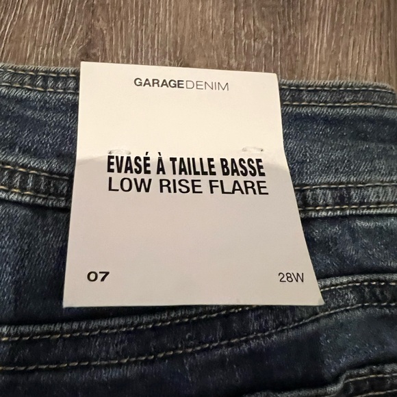 Garage Denim Low Rise Flare Blue Denim Jeans- Size 7/28W- NWT - Picture 5 of 5